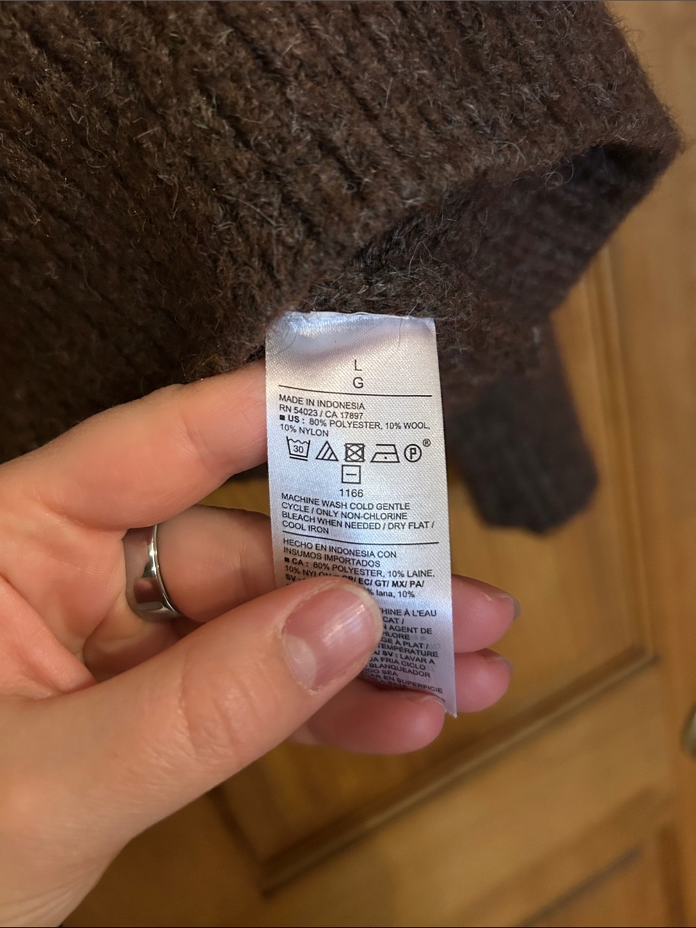 Old Navy Patterned Mock Neck Sweater in Brown - L - Picture 5 of 6